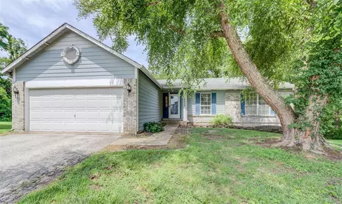 14429 Jamestown Bay Dr, Florissant, MO 63034