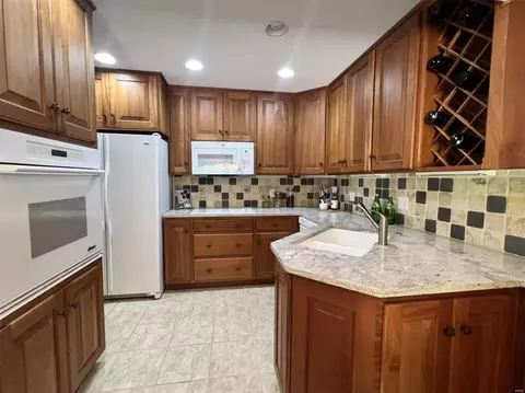 1556 Autumn Leaf Dr, Ballwin, MO 63021 photo 18