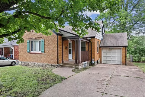 2032 Hildred Ave, Saint Louis, MO 63136