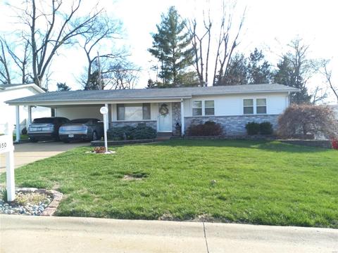9550 Antigo Dr, Saint Louis, MO 63123