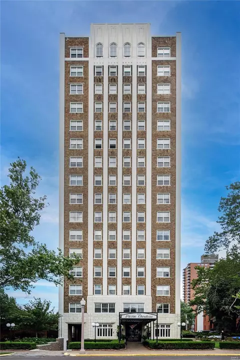 4440 Lindell Blvd #1003, Saint Louis, MO 63108