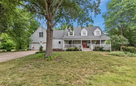 1320 N 4th St, Portage Des Sioux, MO 63373