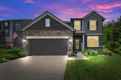 402 Wilmer Meadow Dr, Wentzville, MO 63385