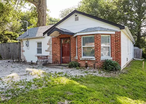 1915 Burnett Ave, Saint Louis, MO 63125