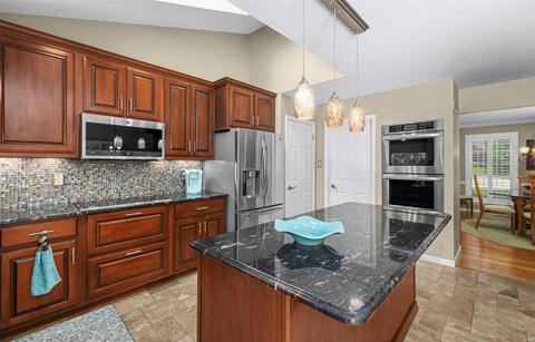 620 Log Hill Ct, Ballwin, MO 63011 photo 13