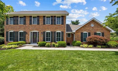 620 Log Hill Ct, Ballwin, MO 63011
