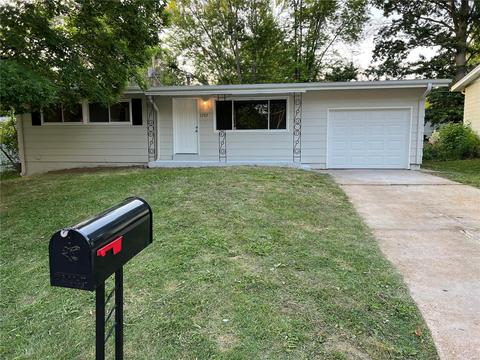 1707 Champlin Dr, Saint Louis, MO 63136