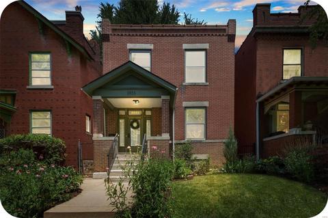3933 Connecticut St, Saint Louis, MO 63116