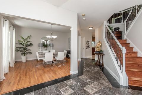 1101 Dogwood Ln, Ballwin, MO 63021 photo 4