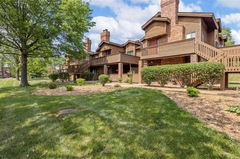 13 Hemingway Ct #A, Weldon Spring, MO 63304
