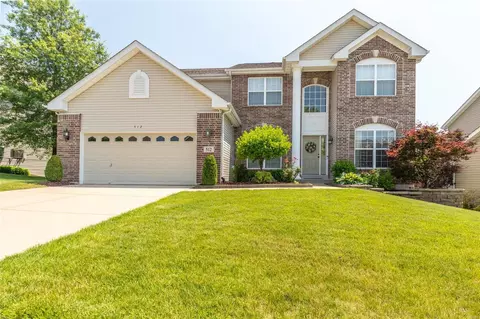 512 Wyndgate Lake Ct, Lake Saint Louis, MO 63367
