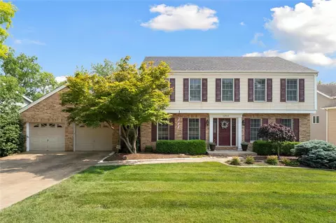 12822 Westledge Ln, Saint Louis, MO 63131