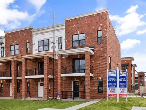 5022 Daggett Ave, Saint Louis, MO 63110