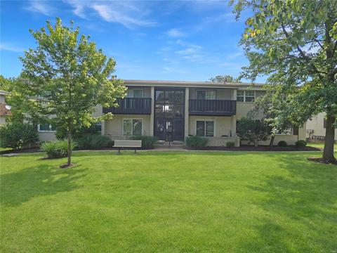 158 Shadalane #G, Ballwin, MO 63011