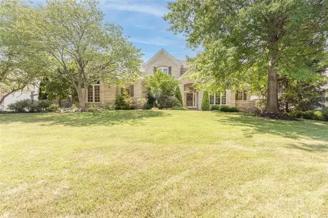 509 Forest Crest Ct, Lake Saint Louis, MO 63367