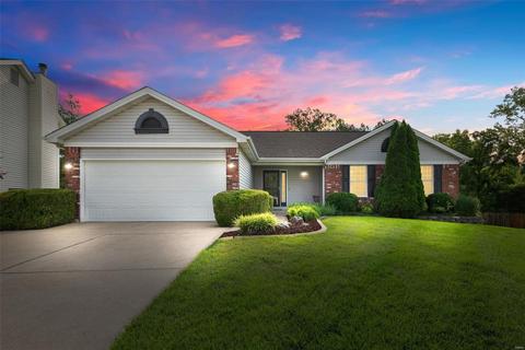 4904 Dresden Way, St. Peters, MO 63304