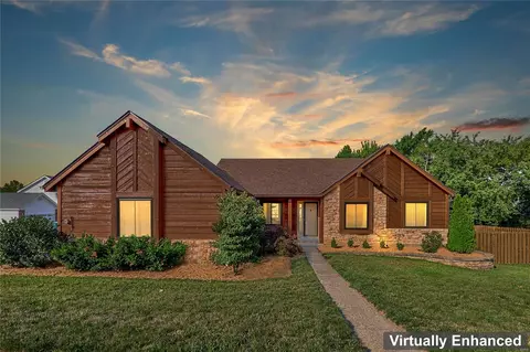 28 Riverwood Estates Blvd, Florissant, MO 63031