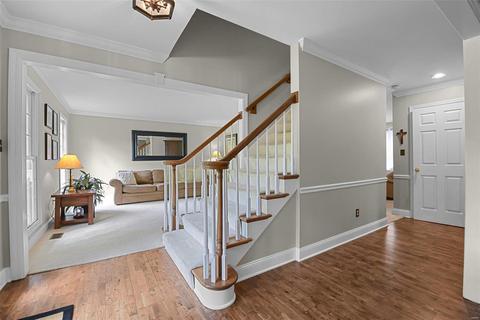 137 White Tree Ln, Ballwin, MO 63011 photo 5