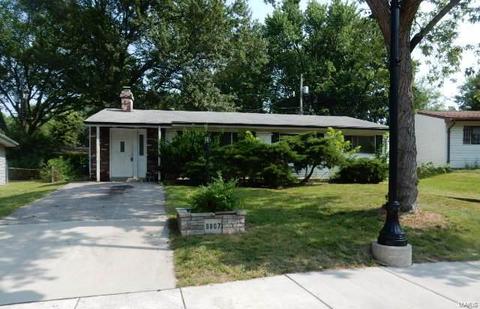 9807 Traverse Ln, Saint Louis, MO 63134