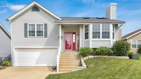 22 Aspen Pointe Dr, Saint Peters, MO 63376