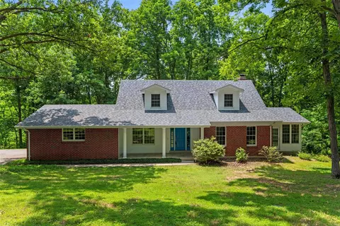 7 Country Woods Ct, O'fallon, MO 63366