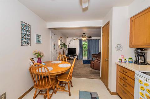 741 Ridgeside Dr #F, Ballwin, MO 63021 photo 7