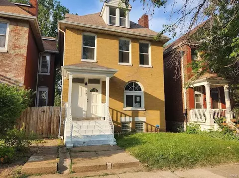 543 Fassen St, Saint Louis, MO 63111