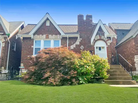 5430 Walsh St, Saint Louis, MO 63109