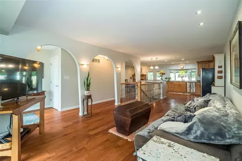 267 Aspen Village Dr, Ballwin, MO 63021 photo 5