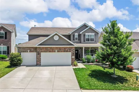 24 Stonewood Ct, Wentzville, MO 63385