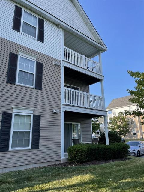 9733 Crayford Rd #9H, Saint Louis, MO 63123