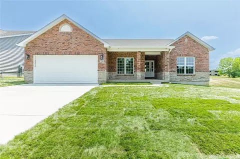 514 Dove Dr, Saint Charles, MO 63301