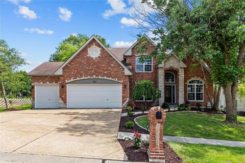 11016 Sandistan Dr, Saint Louis, MO 63146