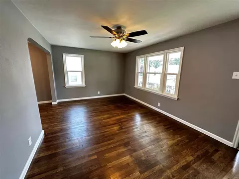 9637 Echo Ln, Saint Louis, MO 63114 photo 2