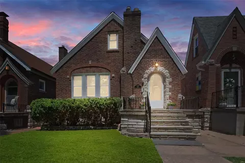 5445 Delor St, Saint Louis, MO 63109
