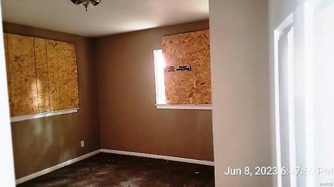 1001 Hutton Pl, Ferguson, MO 63135 photo 10