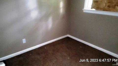 1001 Hutton Pl, Ferguson, MO 63135 photo 12