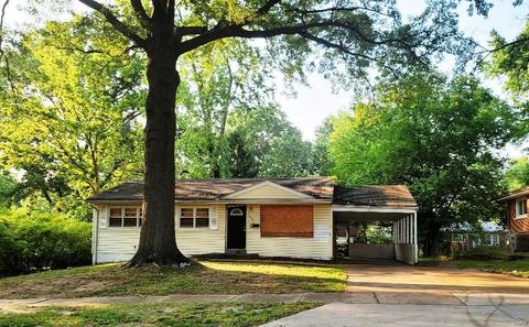 1001 Hutton Pl, Ferguson, MO 63135