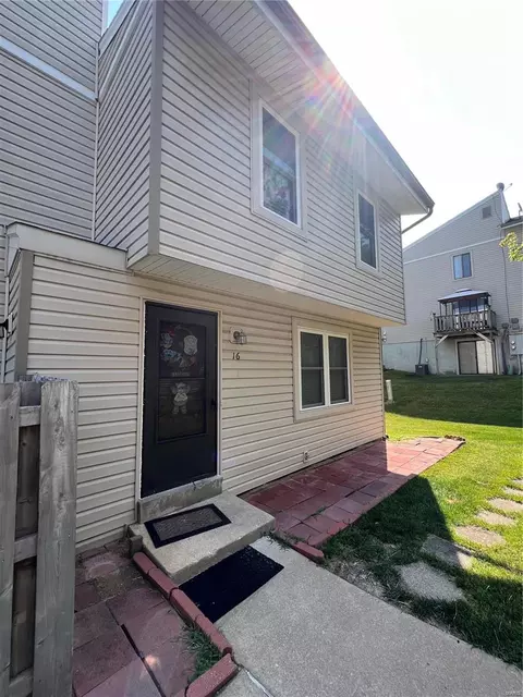 16 Jakes Ct #H, O'fallon, MO 63366