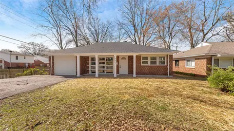 7314 Canton Ave, Saint Louis, MO 63130