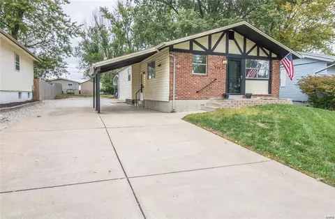 577 High Ave, Saint Louis, MO 63126