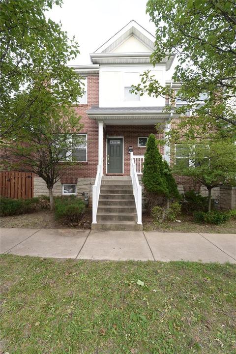 406 N Sarah, Saint Louis, MO 63108
