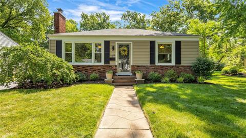 1206 Avery Ct, Saint Louis, MO 63122