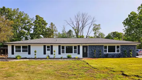 1601 Sneak Rd, Foristell, MO 63348