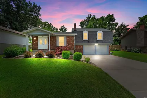 29 Glenna Dr, Saint Peters, MO 63376