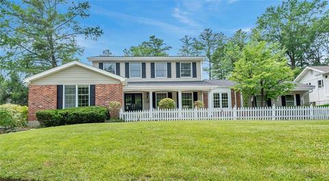 1889 Braumton Ct, Chesterfield, MO 63017