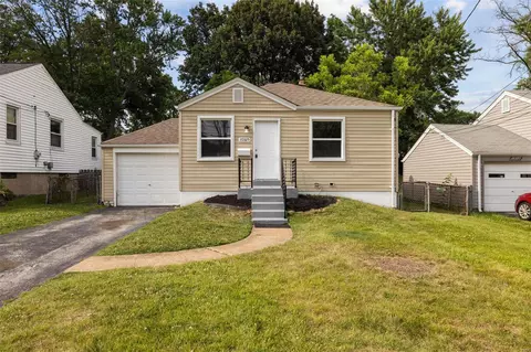 10325 Niblic Dr, Saint Louis, MO 63114