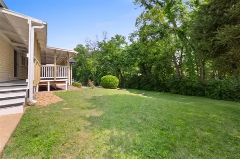 810 Hollyridge Dr, Ballwin, MO 63011 photo 38