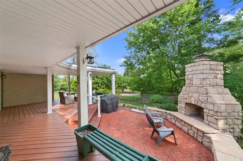 1617 Sunnyridge Rd, Ellisville, MO 63011 photo 2