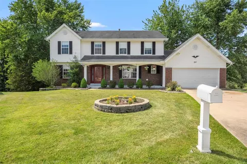 10 Green Haven Ct, Saint Peters, MO 63376